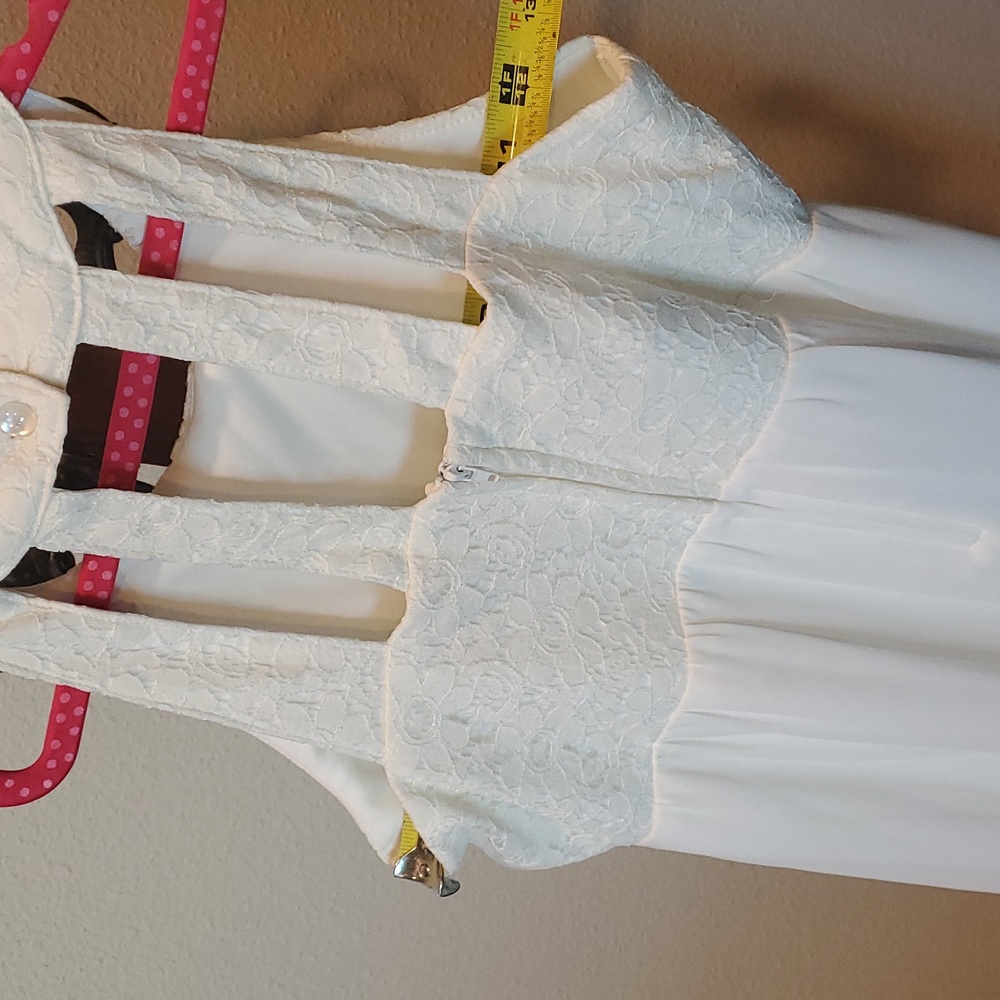 White Formal or Flowergirl Dress - Picture 6 of 8